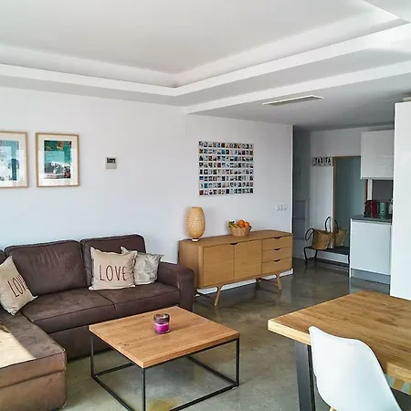 Fabulous Penthouse Downtown Tarifa, Maestro Apartment