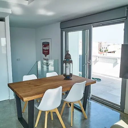 Fabulous Penthouse Downtown Tarifa, Maestro *