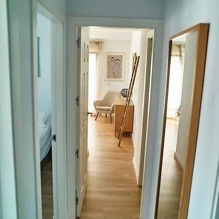 Fabulous Penthouse Downtown Tarifa, Maestro דירה *
