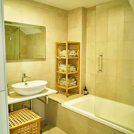 Fabulous Penthouse Downtown Tarifa, Maestro דירה טריפה