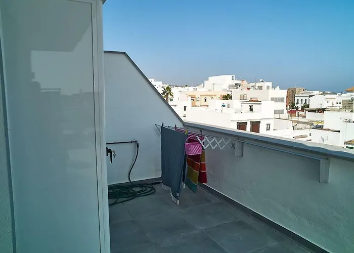 Fabulous Penthouse Downtown Tarifa, Maestro *
